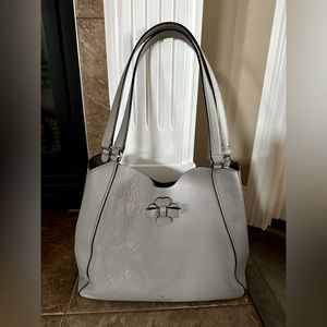 Kate Spade Gray Pebbled Leather Tote♠️